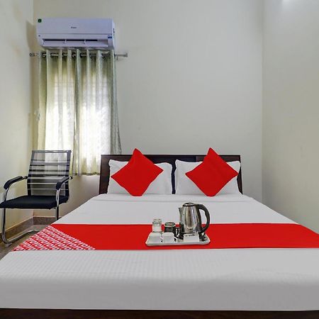 היידראבד Hotel O S V Residency Kajaguda Near Gachibowli מראה חיצוני תמונה
