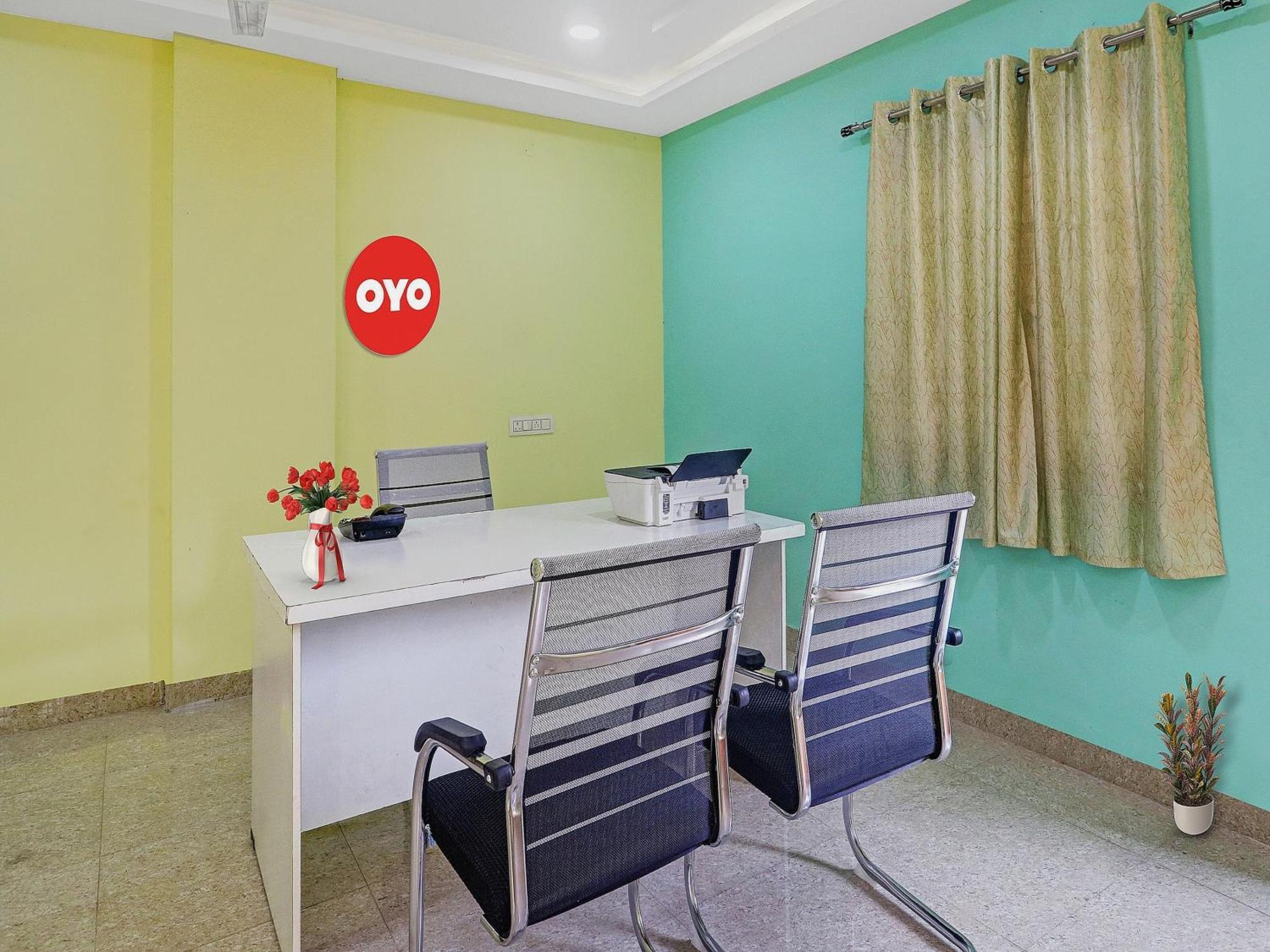היידראבד Hotel O S V Residency Kajaguda Near Gachibowli מראה חיצוני תמונה