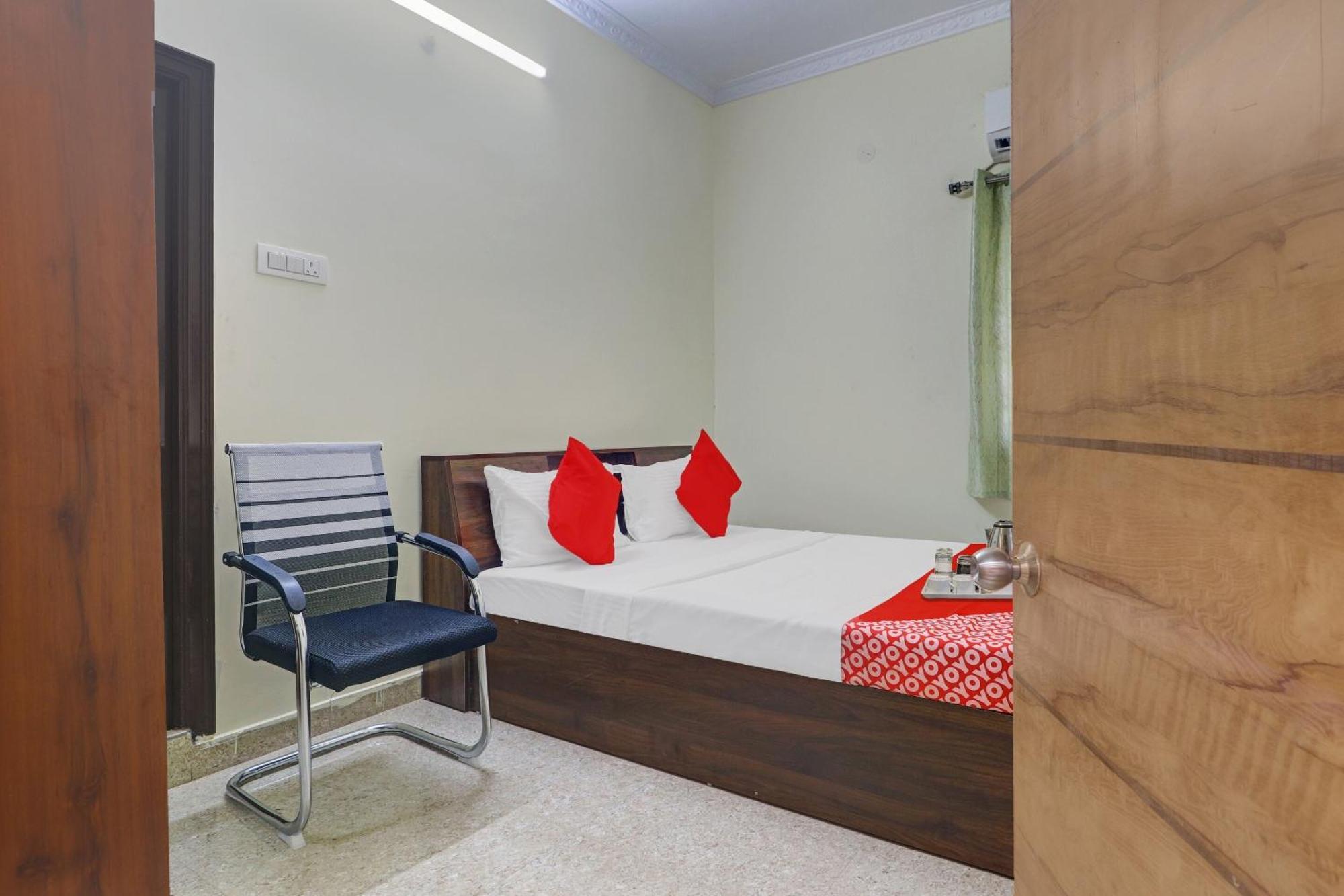 היידראבד Hotel O S V Residency Kajaguda Near Gachibowli מראה חיצוני תמונה